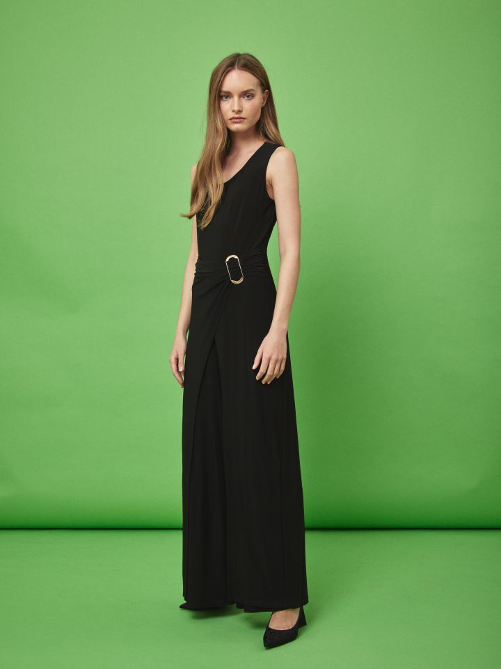 אוברול חצאית + אבזם בצבע שחור